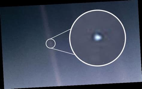 Nasas Pale Blue Dot What Is This Tiny Speck Of Light 4 Billion Miles