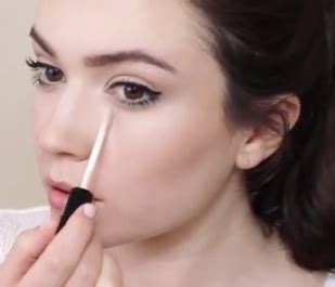 Kara S Glamour Blog How To Refresh Your Makeup After A Long Day