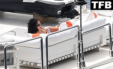 Zoe Kravitz Goes Topless While Enjoying A Summer Holiday On A Luxury