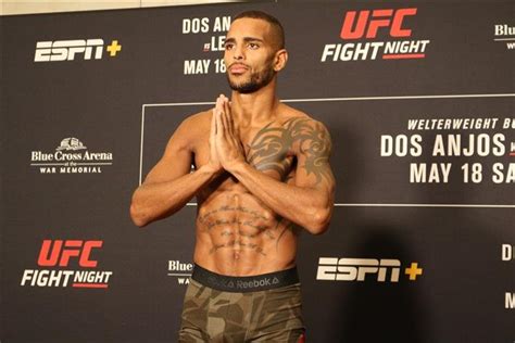 Ufc Moscow Results Danny Roberts Shocks Zelim Imadaev With Crushing Ko