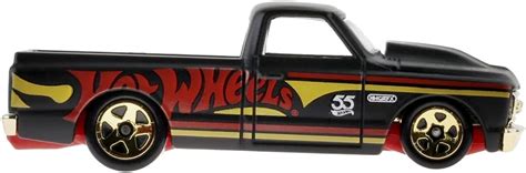 Hot Wheels Vehículo coleccionable fundido a presión edición 55 aniversario negro y dorado