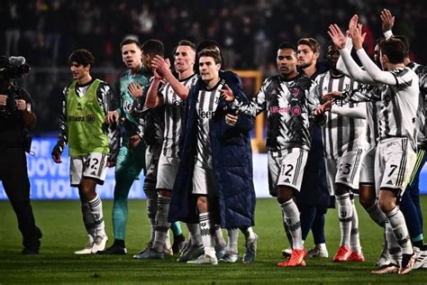 Juventus Terancam Larangan Tampil Di Kompetisi Eropa Vivagoal