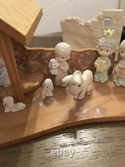 18 Piece Vintage Precious Moments Pewter Nativity Set Enesco With Wood ...