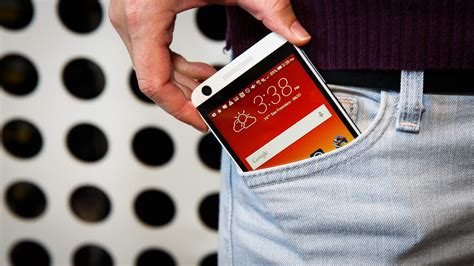 See the HTC Desire 626's smooth, low-cost looks (pictures) - CNET