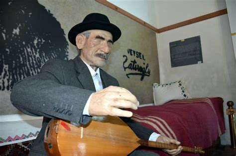 A K Veysel Kimdir A K Veysel In Iirleri Ve S Zleri