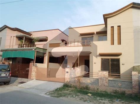 Highly Desirable House Available In Divine Gardens For Rent Divine