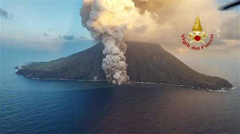 Lava Flie T Ins Meer Evakuierungen Von Vulkaninsel Stromboli Puls