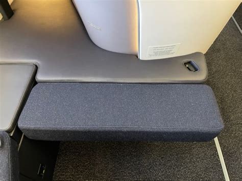 First Impressions Finnairs New Business Class Seat That Doesnt Recline Live And Lets Fly