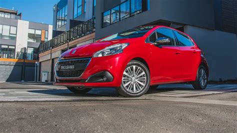 2018 Peugeot 208 Allure review - Drive