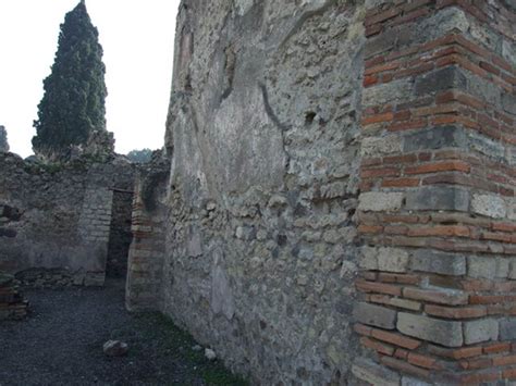 VIII 4 8 Pompeii Shop December 2007 West Wall