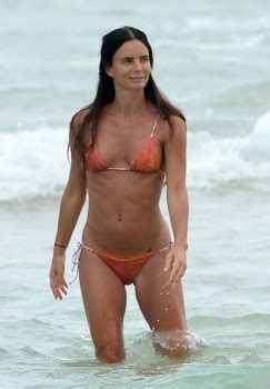 Gabrielle Anwar Bikini On The Beach In Miami The Drunken