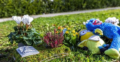 Nach tödlichem Unfall mit Kind in Pforzheim Große Trauer auf dem