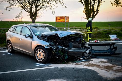 Frontal Unfall Auf B Zwischen M Hnesee Und Soest Zwei Verletzte