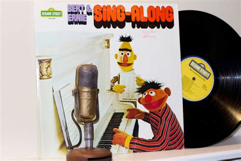 Sesame Street Sing Along Book