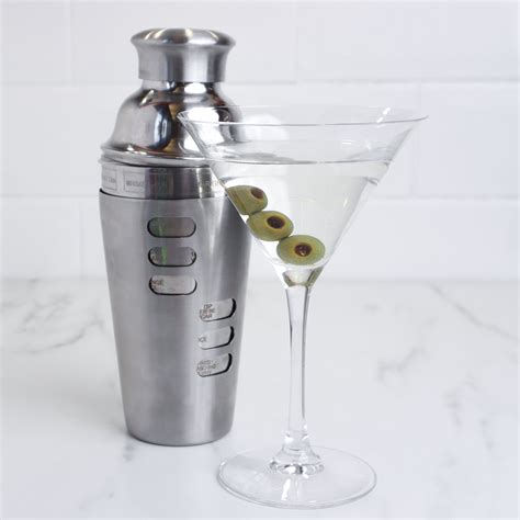 Martini cocktail Recipe - Plus Tips and Tricks