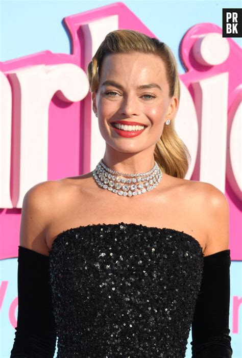 Photo Los Angeles Ca July 9 Margot Robbie At The World Premiere