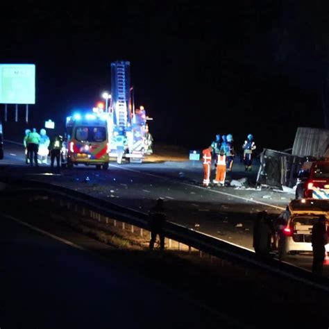 Bij Een Aanrijding Tussen Een Auto En Een Bestelbus Op De A35 Bij