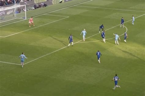 (Video) Kevin De Bruyne sinks former club Chelsea with stunning goal