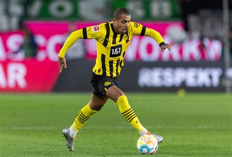 Donyell Malen could leave Borussia Dortmund in the summer - Get German ...