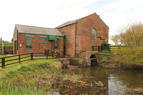 Dogdyke Pumping Station © Richard Croft Cc By Sa20 Geograph