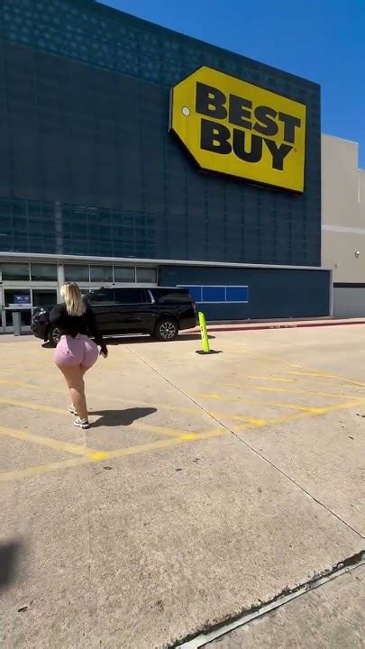 Wedgie Girl Legend Sage Dovina Visit A Houston Bestbuy Youtube