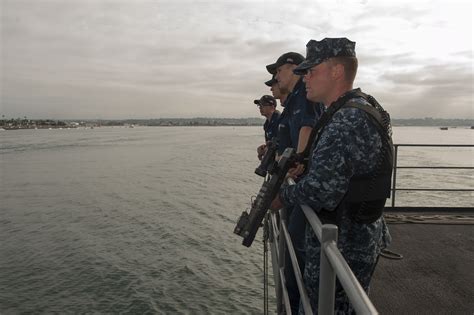 130910 N Hd510 073 San Diego Bay Sept 10 2013 Sailors Flickr