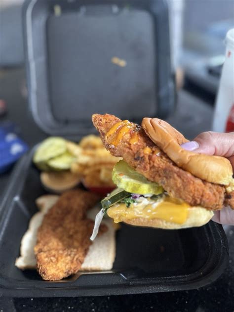 DAVES HOT CHICKEN Updated July Photos Reviews Hawthorne Blvd