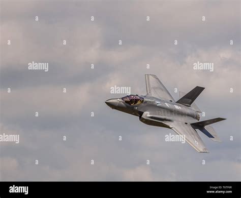 F35 hi-res stock photography and images - Alamy