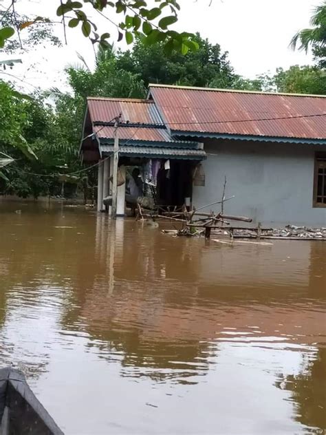 Foto Banjir Di Melawi Kalbar