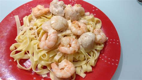 Tagliatelles Aux Crevettes Et Saint Jacques Fa On L G Re Une Recette