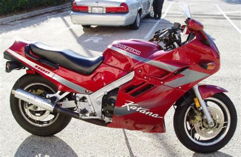 Review Of Suzuki Gsx 1100 F 1991 Pictures Live Photos And Description