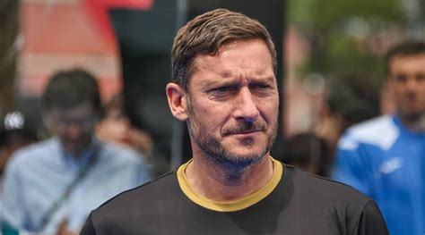 Francesco Totti Compie Anni Gli Auguri Della Roma Buon Compleanno