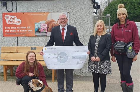 Sirhowy Valley Crematorium makes £1,000 charity donations