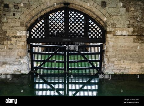 England, London, Tower of London, Traitors Gate Stock Photo - Alamy