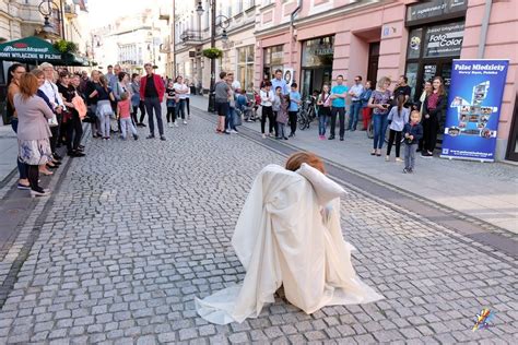 Lat Min O Jubileusz Pracowni Grafiki I Malarstwa Olejnego W