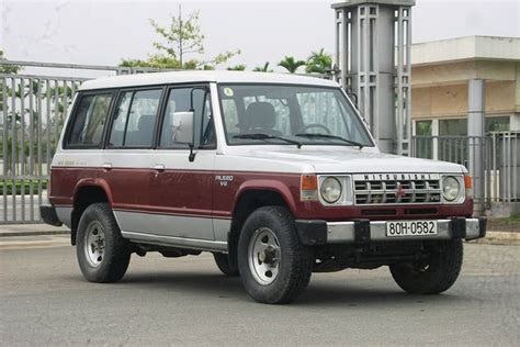 Mitsubishi Pajero V6 3000 Photos Reviews News Specs Buy Car Mitsubishi Pajero Mitsubishi