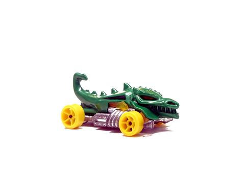 Hot Wheels DRAGON BLASTER 2024