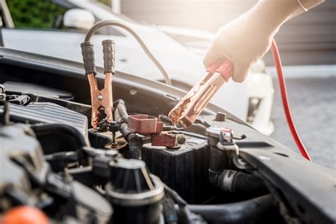 Comment recharger une batterie de voiture sans chargeur Planète