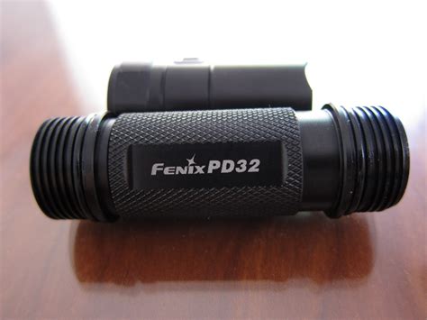 FENIX PD32 REVIEW | Keychain Gadgets and Pocket Tools