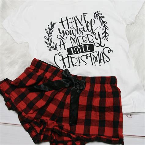 Summer Christmas Matching Family Pajamas | MomMeMatch.com