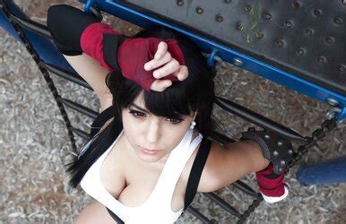 Cosplay Magnificent Buxomy Bi Atch ZB Porn