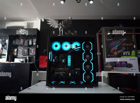 Gaming SETUP Pc Gamer Tunisie MEGA PC ABKO R780 Sync Stock Photo