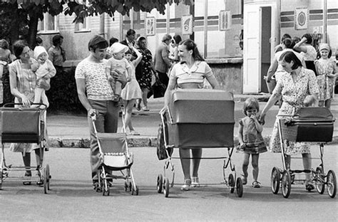 СССР в 1983 году | Коляски, Детские коляски, Рессора