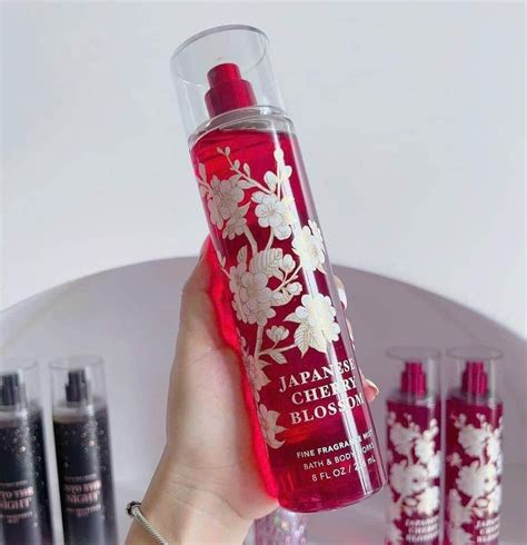 Xịt Thơm BBW Japanese Cherry Blossom 236mlXịt Thơm BBW Japanese Cherry Blossom 236ml Thế