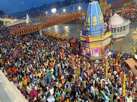 Large Number Of Devotees Reach Haridwar To Collect Ganga Water For