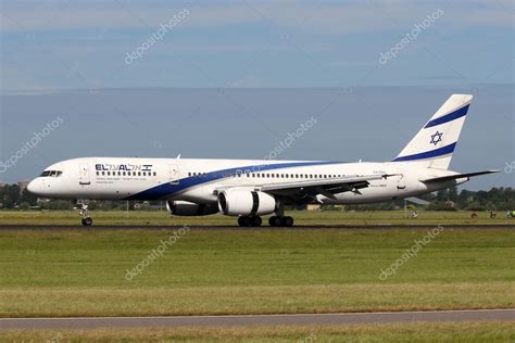 El Al Israel Airlines – Stock Editorial Photo © Senohrabek #39541357