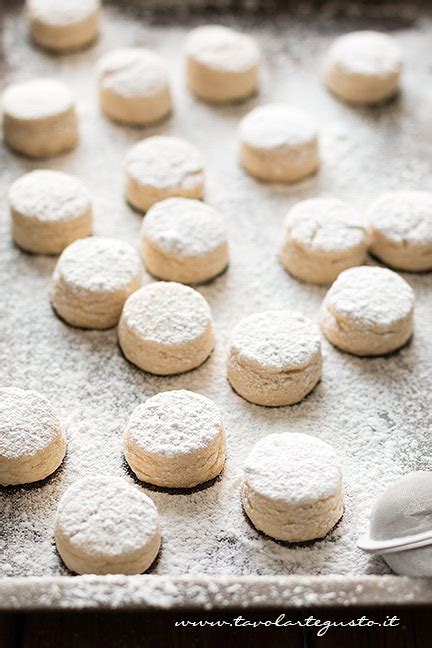 Polvorones La Ricetta Originale Dei Biscotti Natalizi Spagnoli