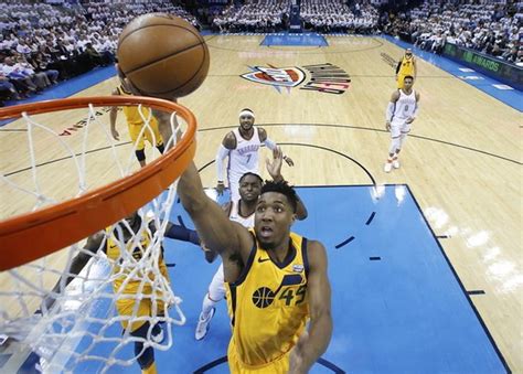 Nba 유타 미첼 활약 힘입어 Po 2차전서 Okc 제압시리즈 동점 네이트 스포츠