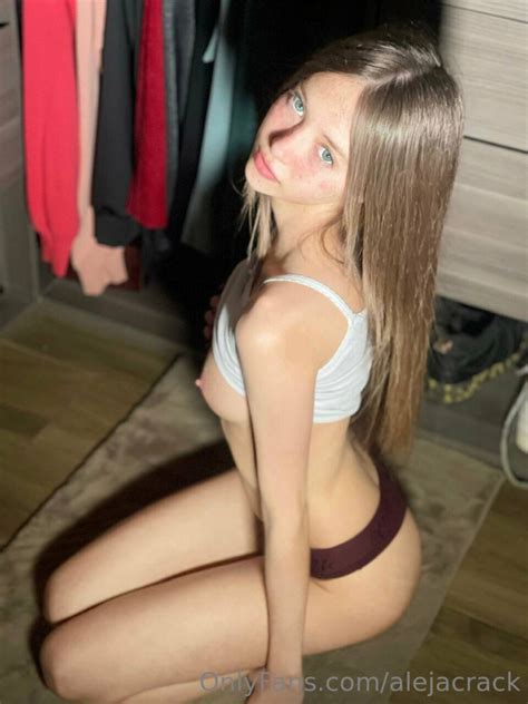 OnlyFans Latina Aleja Crack Nude Leaked Photo 1 The Fappening Leaked Photos