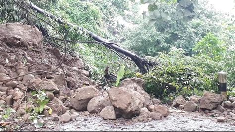 Diguyur Hujan Lebat Tebing Setinggi Meter Di Kab Semarang Longsor